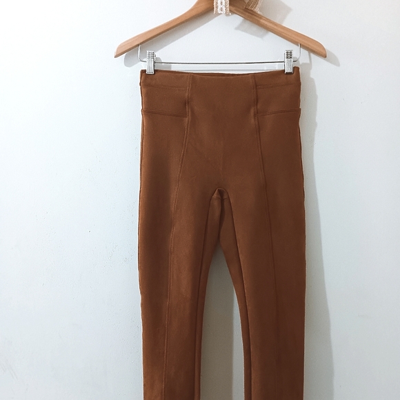 Spanx Soft + Chic Cognac Maple Brown Slimming Shaping Faux Suede Legging Pants - Picture 3 of 15